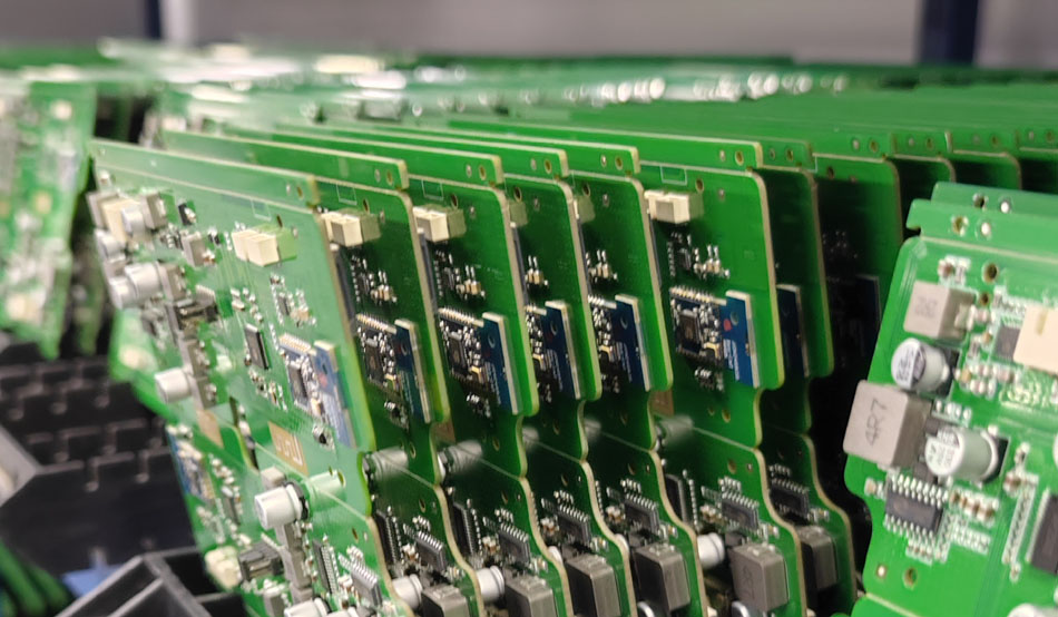 Contramedidas para interrupção da cadeia de abastecimento no processamento de PCBA