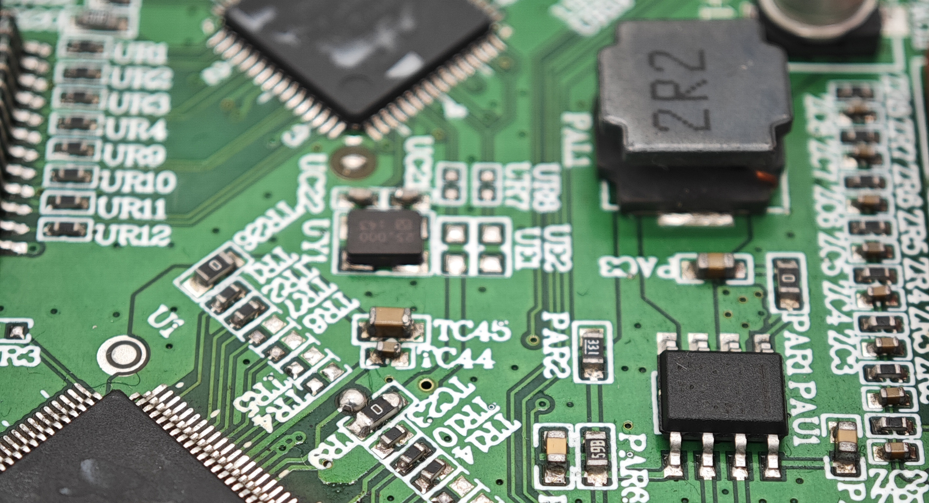 Como lidar com reclamações e comentários de clientes no processamento de PCBA