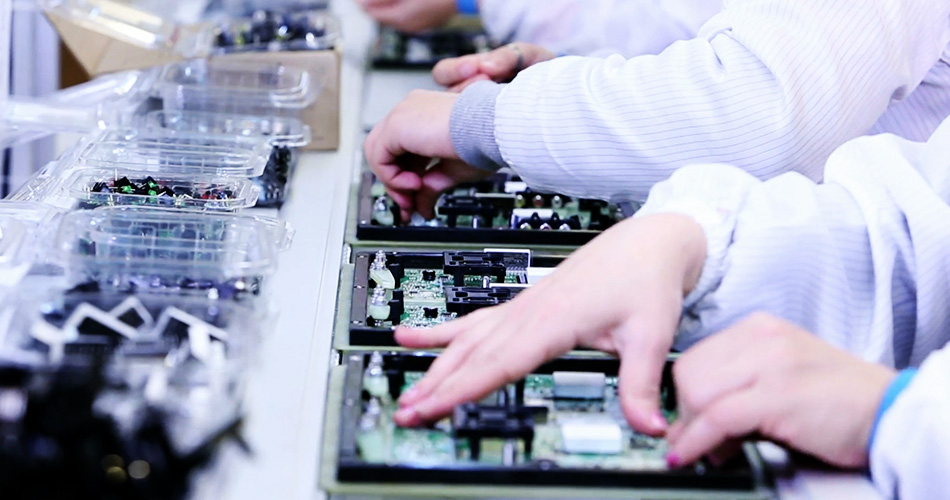 Como reduzir os riscos do projeto através de soluções inovadoras de fábricas PCBA?