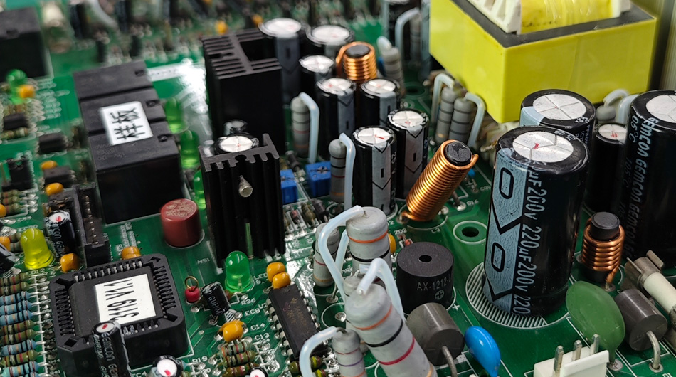 O impacto do mecanismo de comunicação multicanal das fábricas PCBA no suporte ao cliente