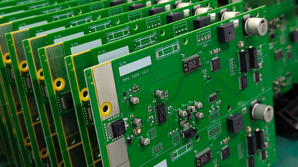 Como as fábricas PCBA podem otimizar o processo de entrega por meio do gerenciamento de estoque?