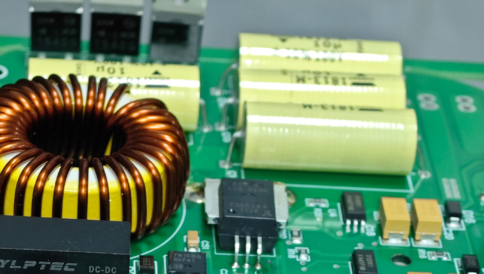 Como podemos avaliar a qualidade do serviço das fábricas PCBA através do feedback dos clientes?