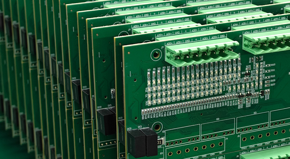 Como as fábricas PCBA podem aumentar a confiança do cliente por meio de histórias de sucesso?