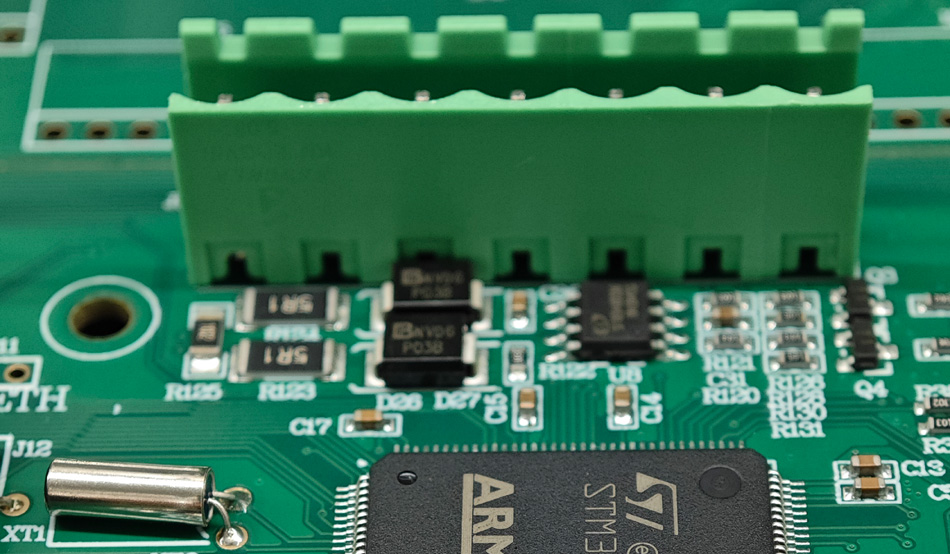 Como as fábricas de PCBA podem reduzir os custos de produção por meio da automação?