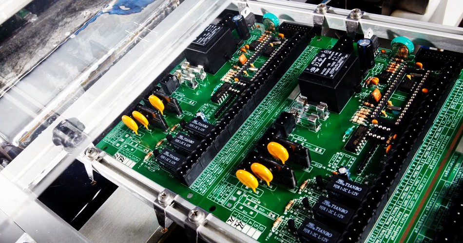 Explorando modelos e tendências de cooperação em fábricas globais de PCBA.